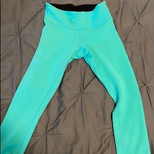 Lululemon crop reversible leggings like new